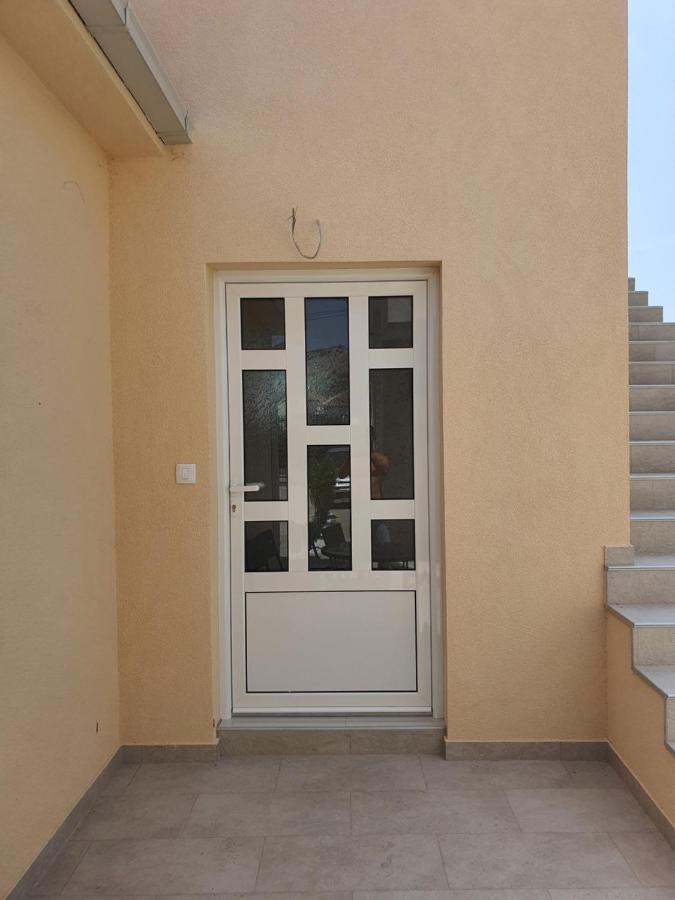 Apartman Tolosi بودغوريتْسا المظهر الخارجي الصورة