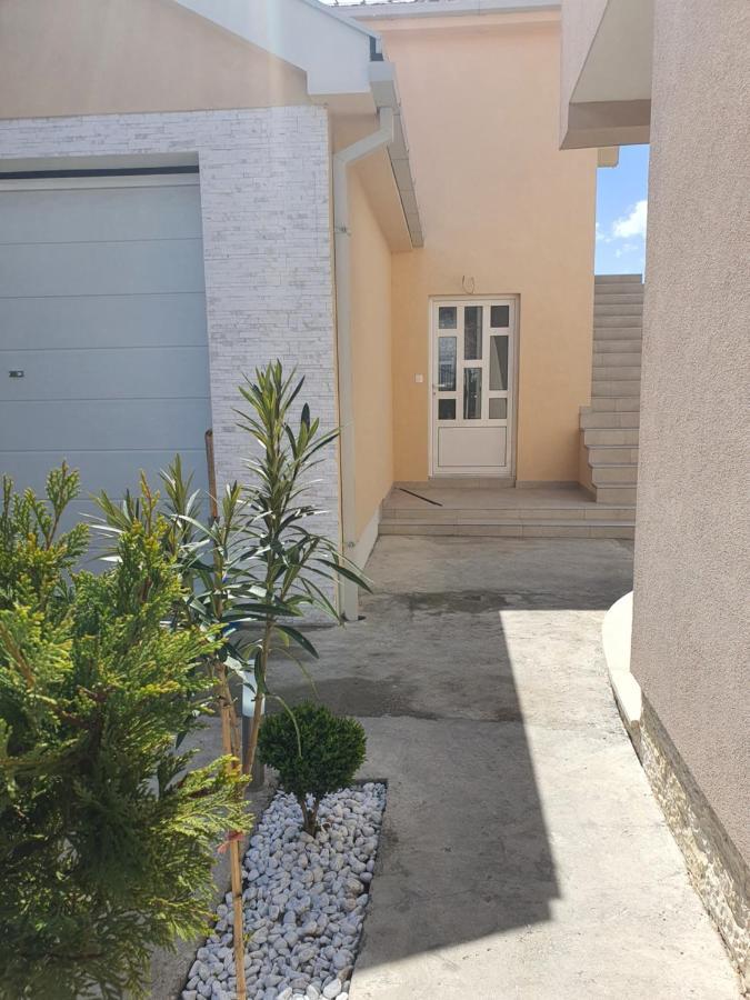 Apartman Tolosi بودغوريتْسا المظهر الخارجي الصورة